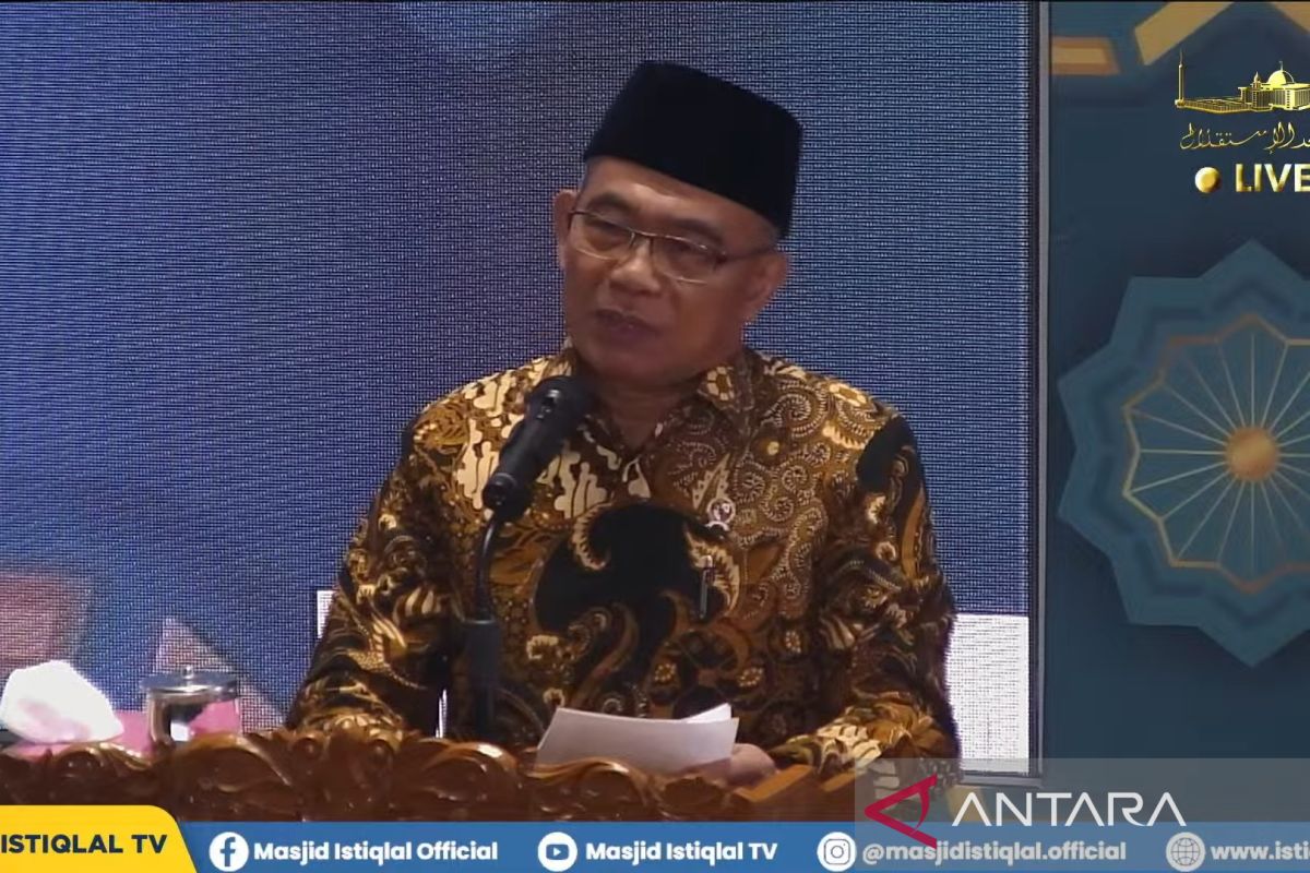 Menko PMK mengajak masyarakat melakukan transformasi nilai hijrah