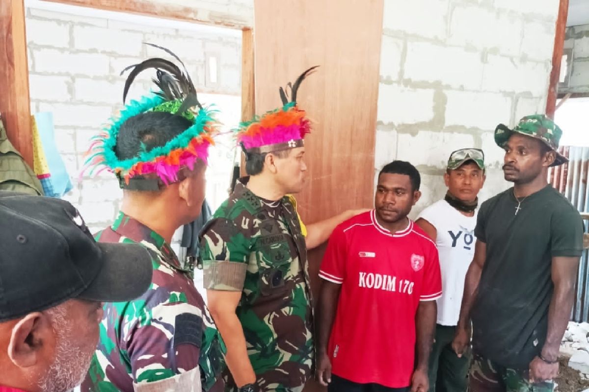 Koorsahli Kasad bangga prajurit Bintara Otsus Papua bangun rumah TMMD Biak