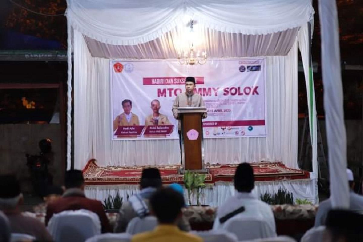 Wawako Solok buka secara resmi MTQ yang digelar Himpunan Mahasiswa UMMY Solok