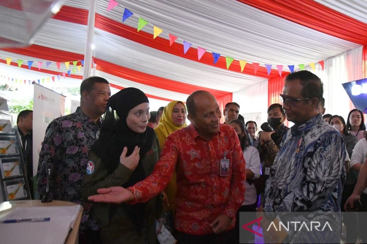 Bazaar GFC Fair, booth BRK Syariah jadi lokasi bank perdana dikunjungi Menko Polhukam