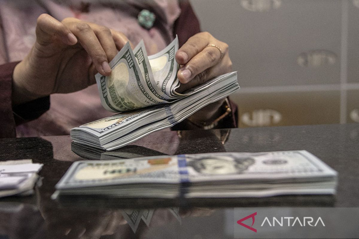 Kurs rupiah menguat di tengah koreksi dolar AS