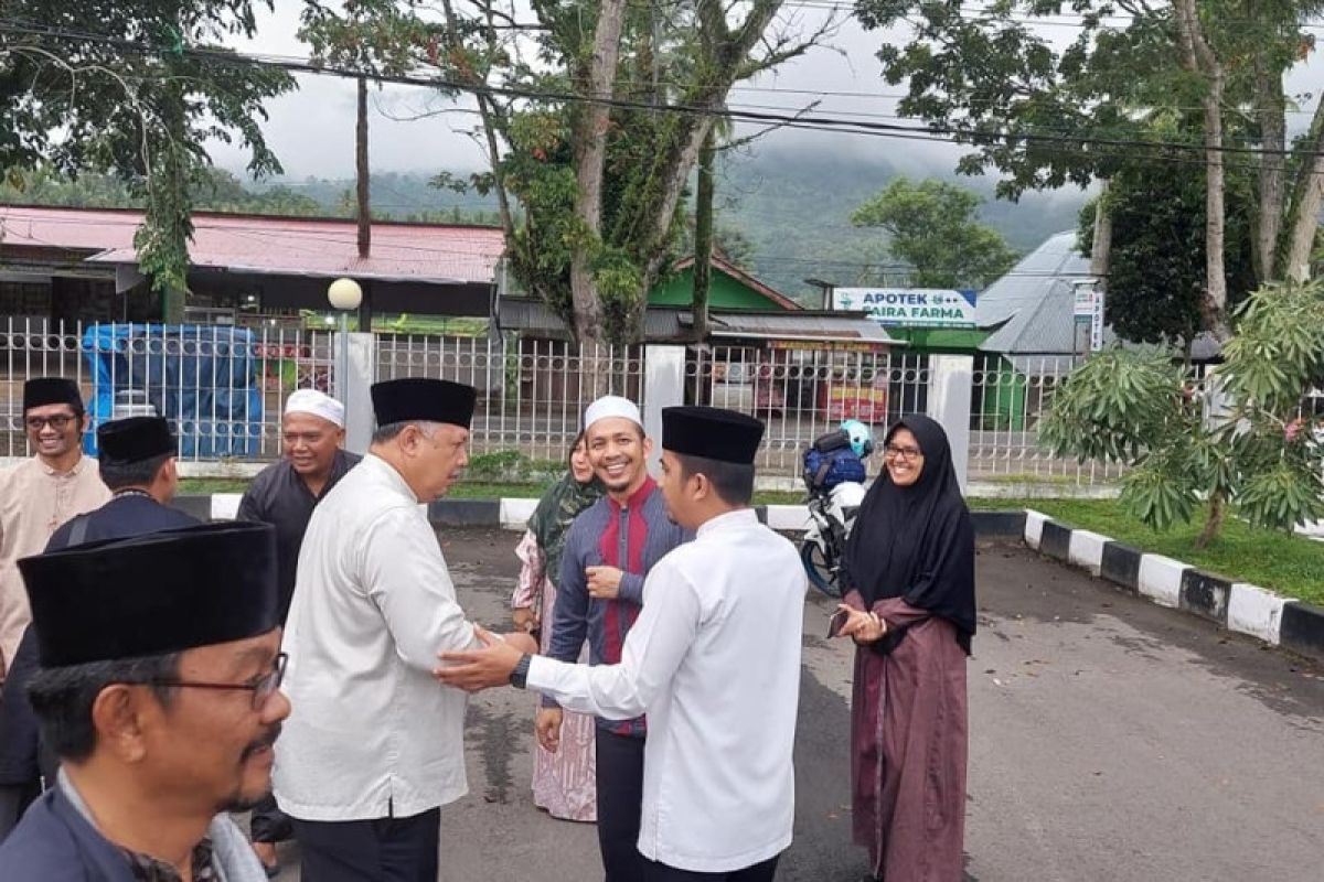 Wako bersama wawako tinjau rencana lokasi pembangunan mesjid dilingkungan RSUD Kota Solok