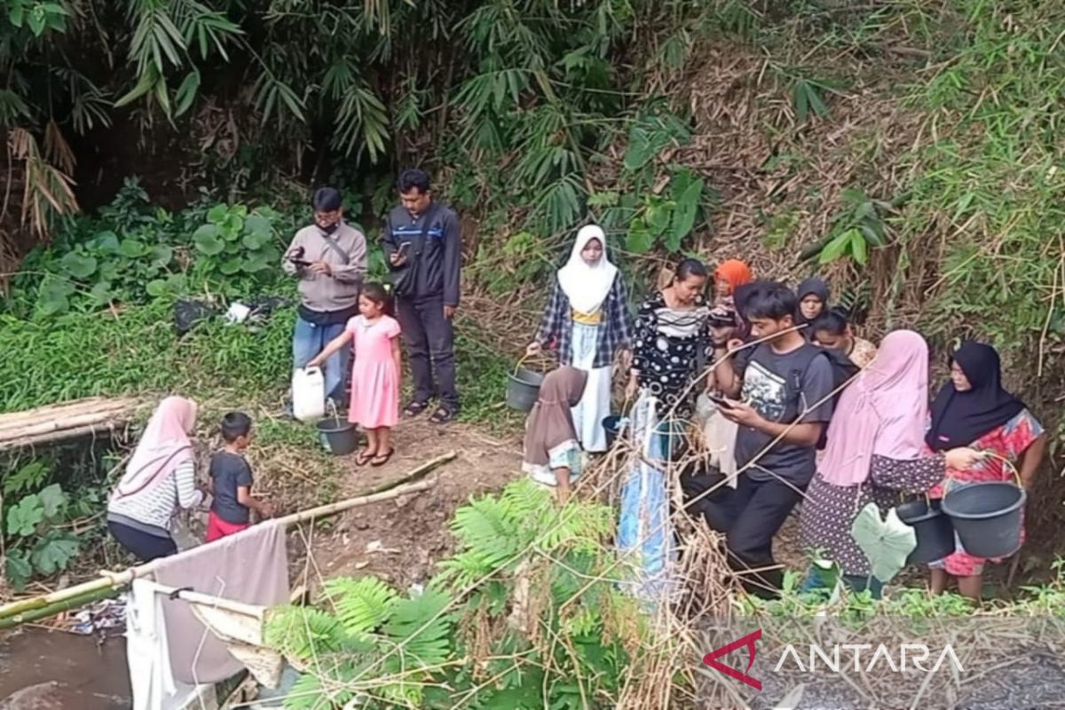 Antisipasi kekeringan, PMI Cianjur siapkan tangki air bersih