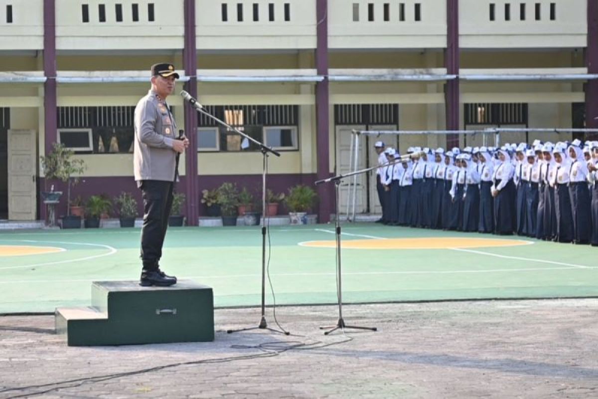 Polisi gelar "Police Go to School" untuk cegah kenakalan  remaja