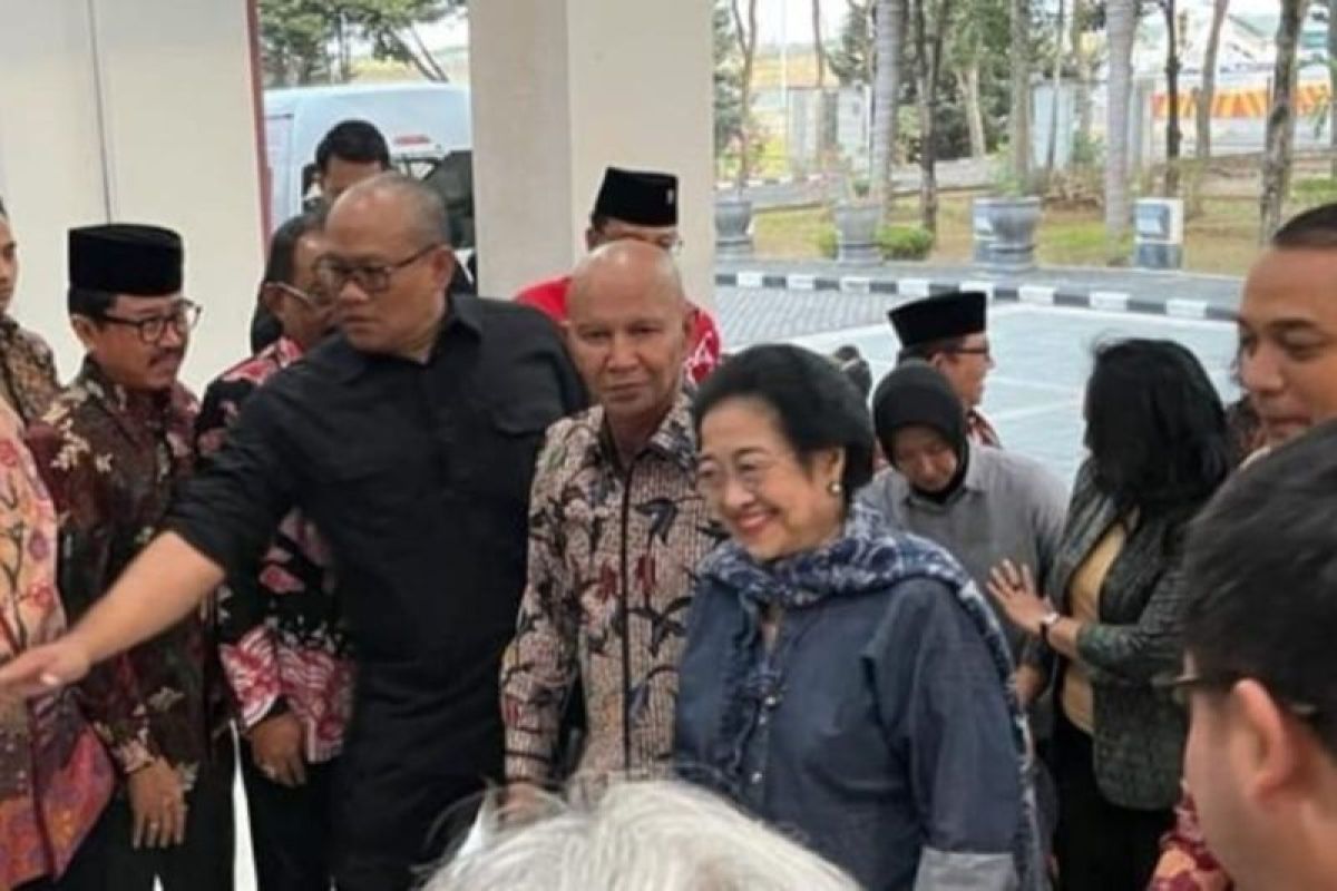 Kunjungan Megawati di Surabaya pacu semangat kader PDIP