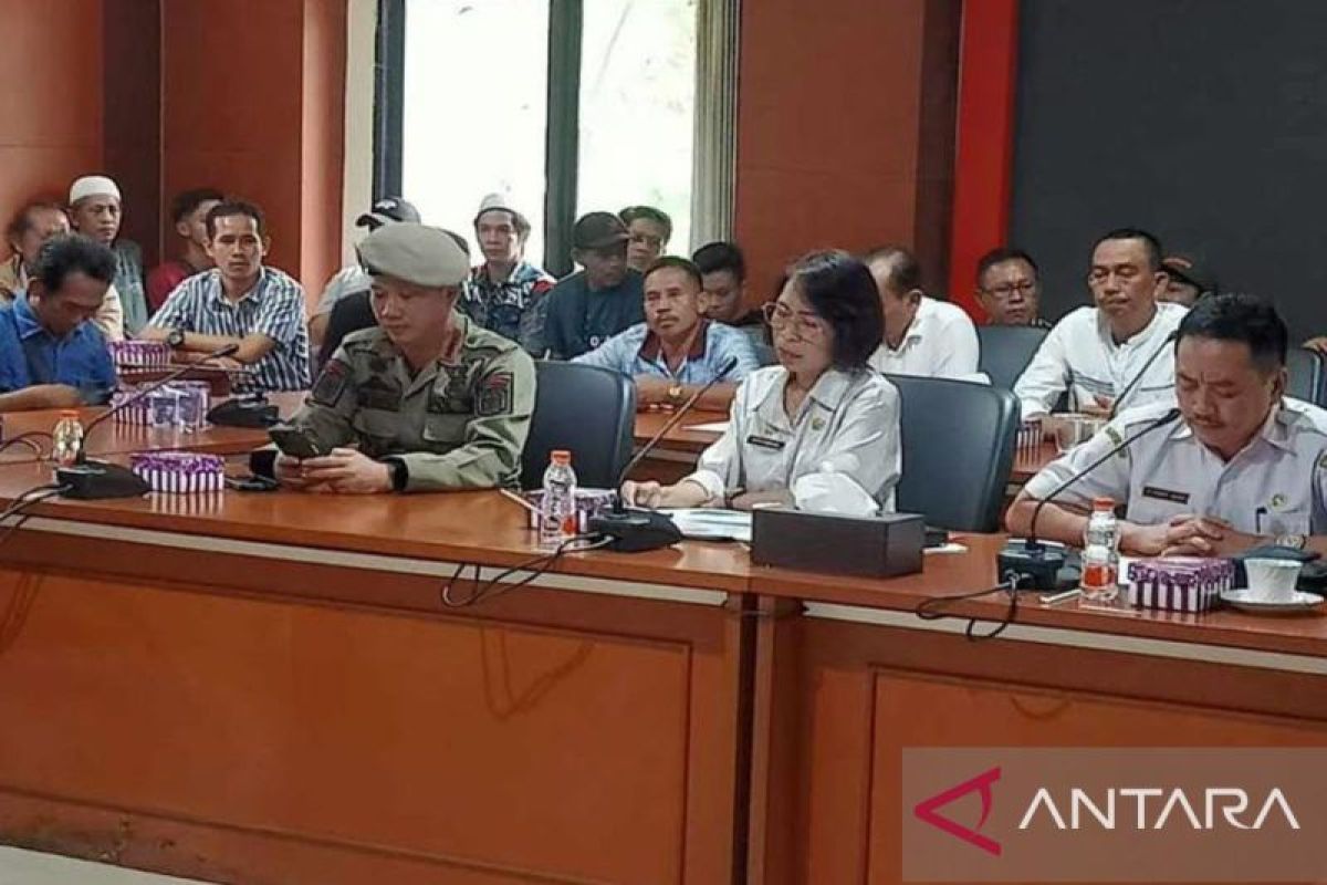 Pemkab Mura kembalikan fungsi lahan parkir dan trotoar di Alun-alun Jorih Jerah