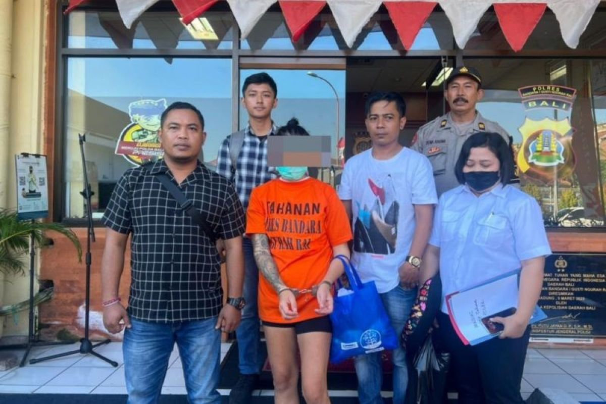 Polisi ungkap kronologi bule Ukraina curi koper di Bandara Ngurai Rai