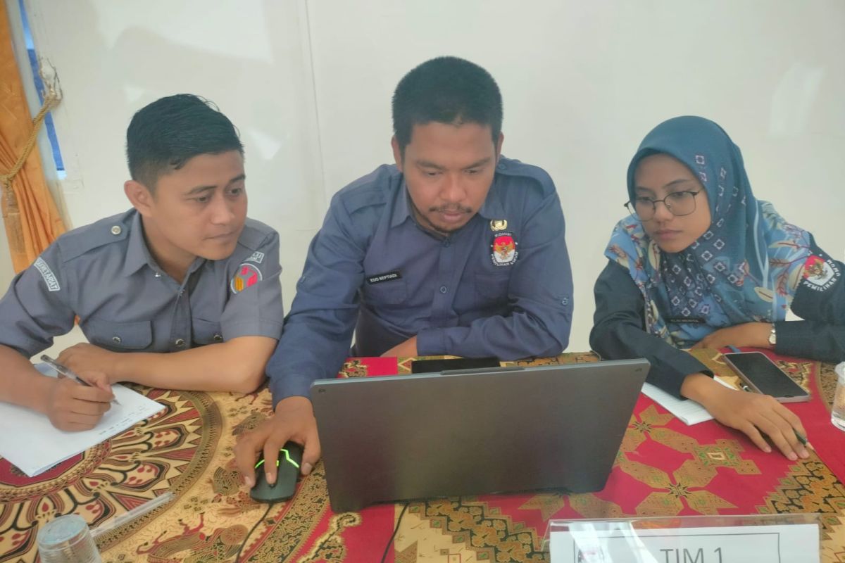 KPU Agam temukan bakal calon anggota DPRD ganda