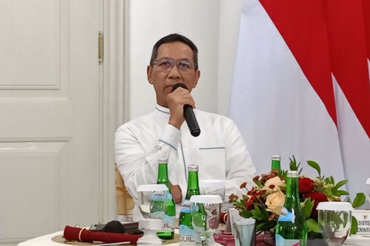 Heru tegaskan JakLingko dan Mikrotrans dua transportasi yang berbeda