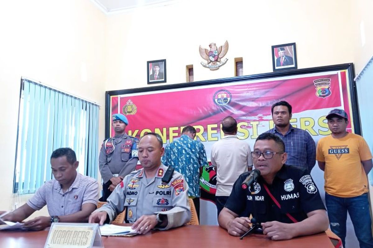 Polres Ngada serahkan dua tersangka TPPO ke Kejari