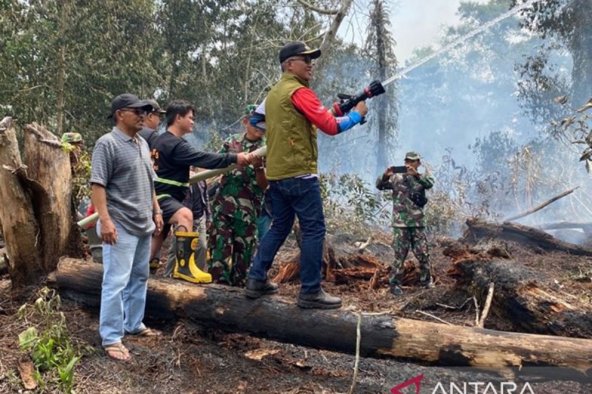 Wali Kota Singkawang datangi lokasi Karhutla di Sungai Mahakam