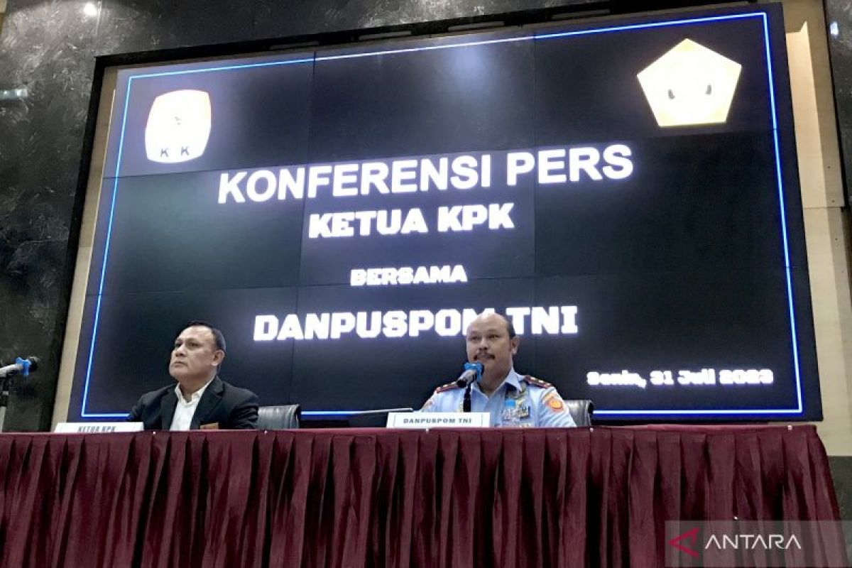 Puspom TNI menetapkan Kabasarnas dan Koorsmin Kabasarnas tersangka