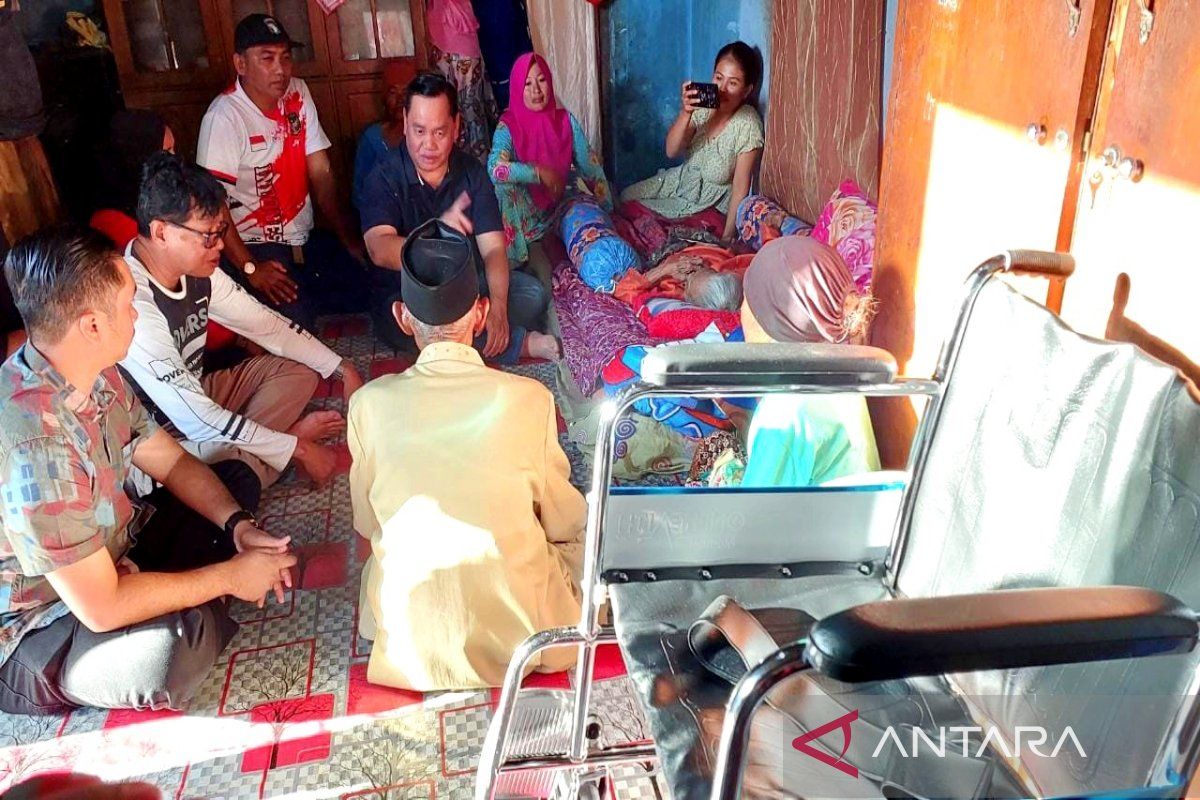 Bupati Kotim perintahkan jajarannya pastikan warga gratis berobat