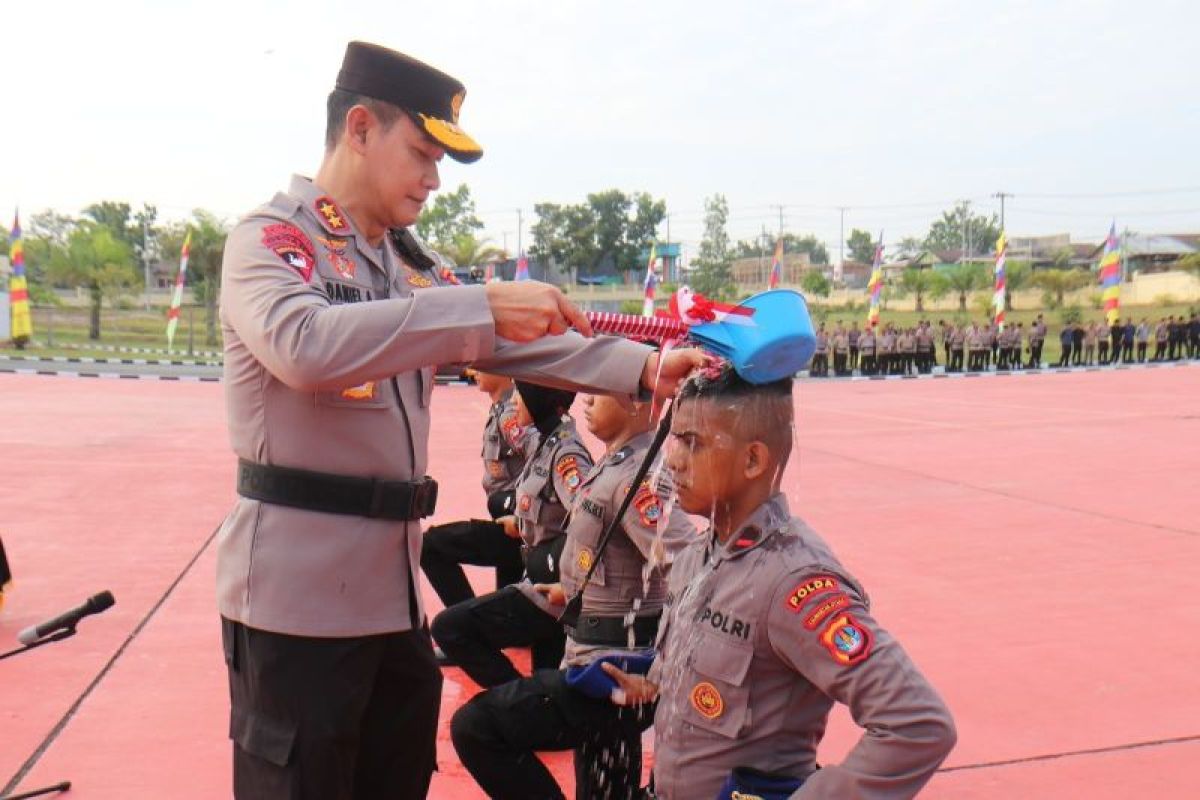 Penyambutan Bintara dan Tamtama Remaja lulusan Diktuk 1 2023 di Polda Kaltara