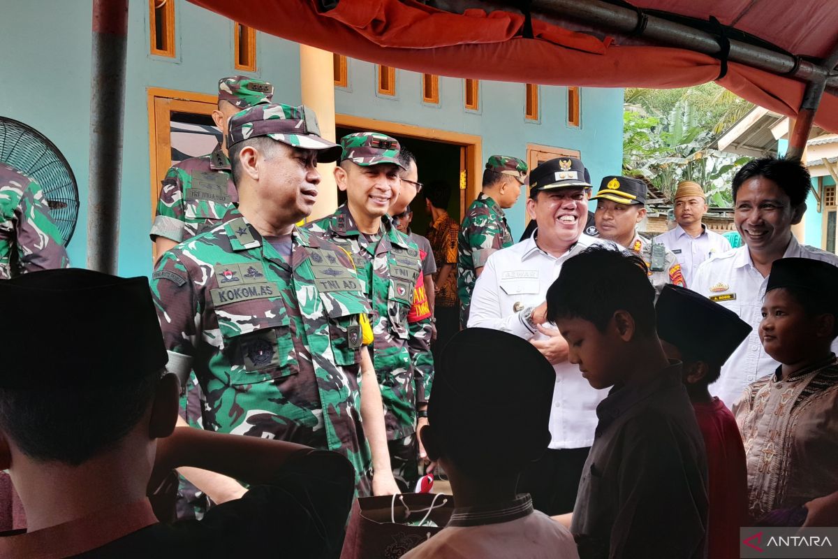 Bantu atasi kesulitan rakyat, Kodim 0429 Lampung Timur gelar TMMD di Desa Sumber Marga