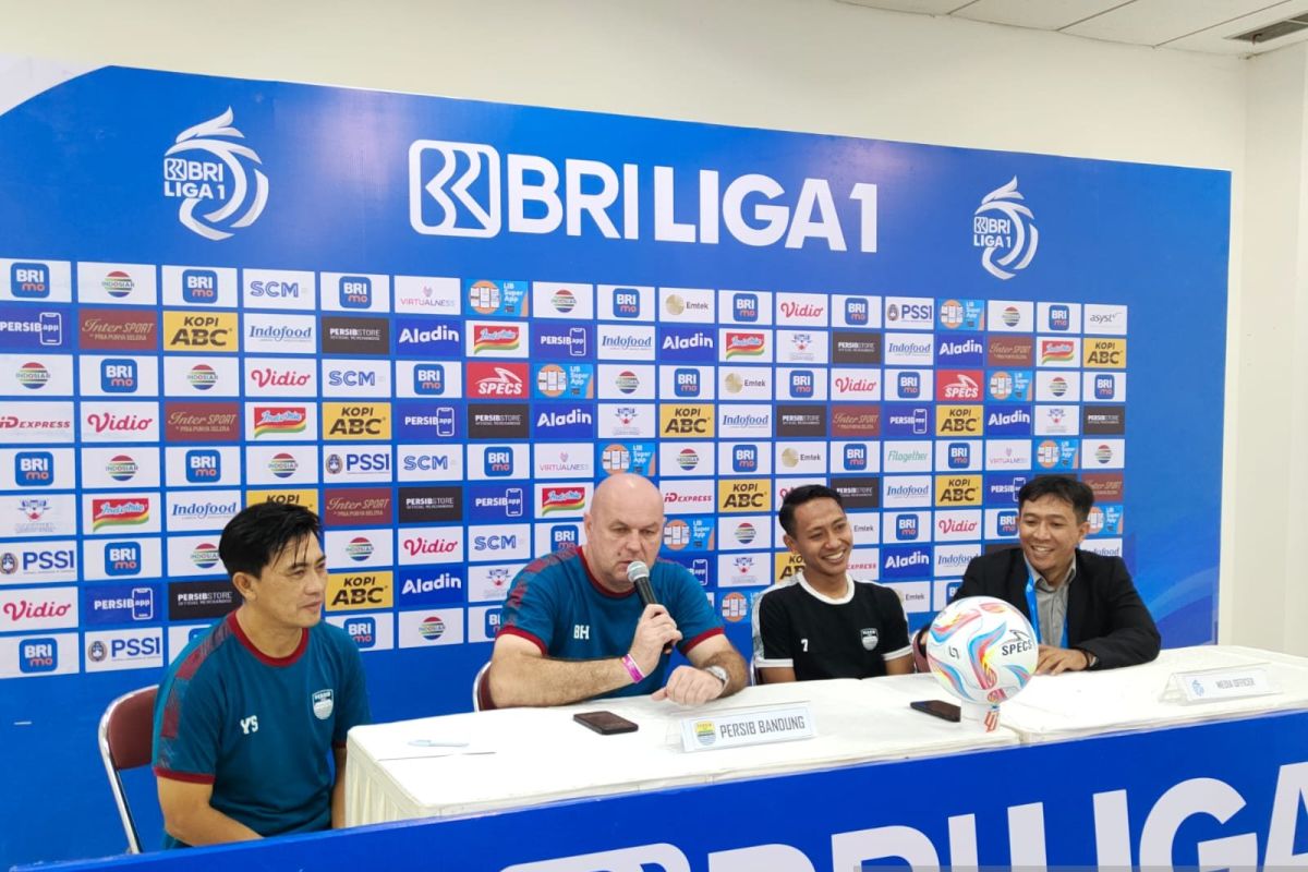 Pelatih Persib puji pertahanan