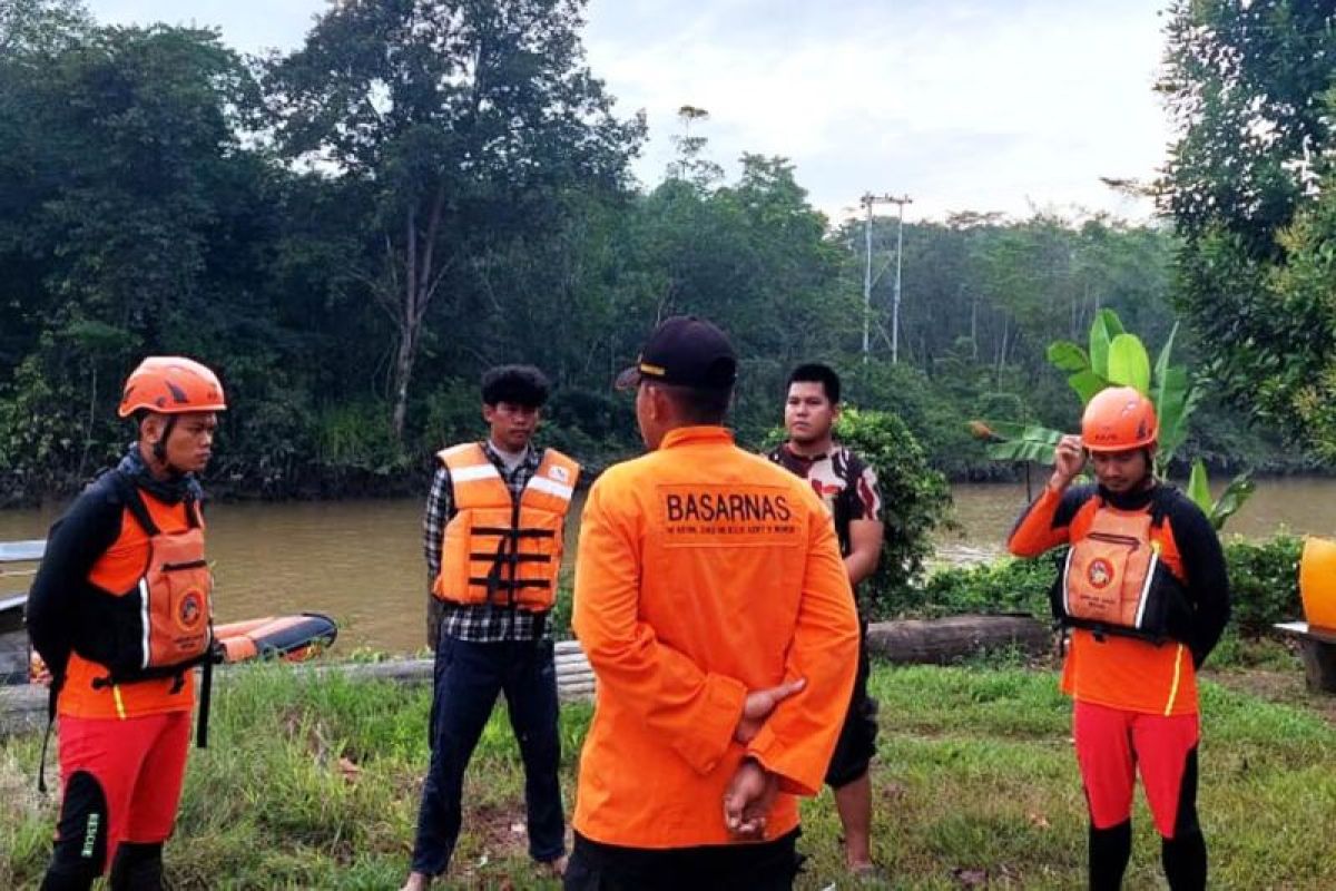 Tim SAR lanjutkan pencarian nelayan di hutan bakau Berau