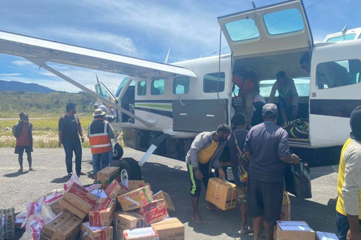 Kemenhub bantu warga terdampak kekeringan di Papua Tengah