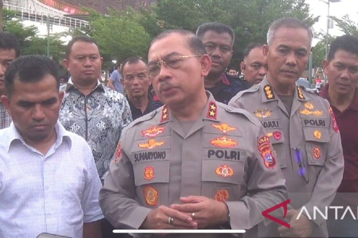 Tak ada polisi injak tempat ibadah di Mesjid Raya Sumbar