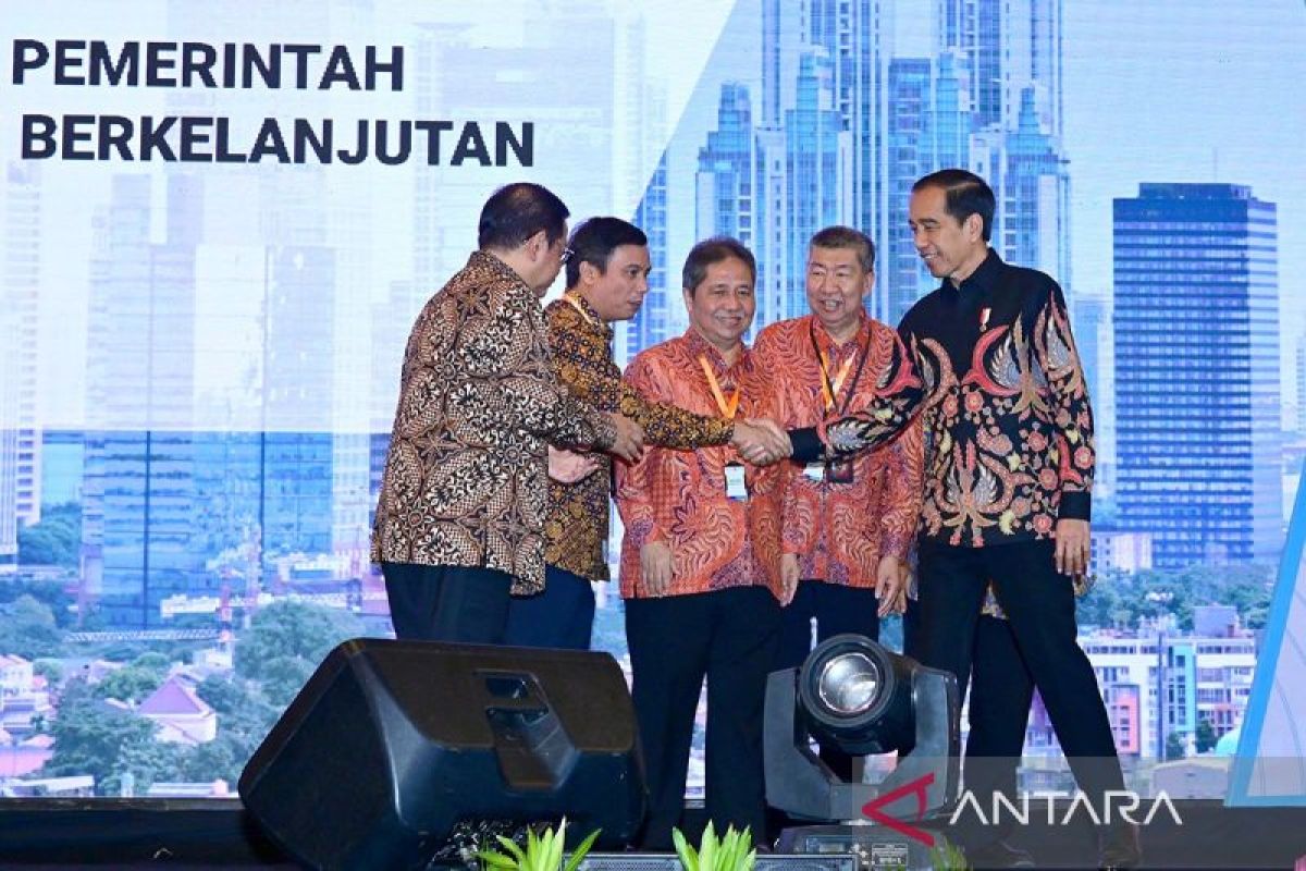 Jokowi: Di dunia sekarang ini proyek terbesar adalah IKN