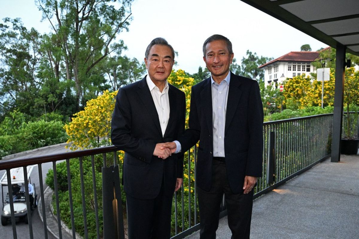 China dan Singapura berkomitmen dorong Sabuk dan Jalur Sutra