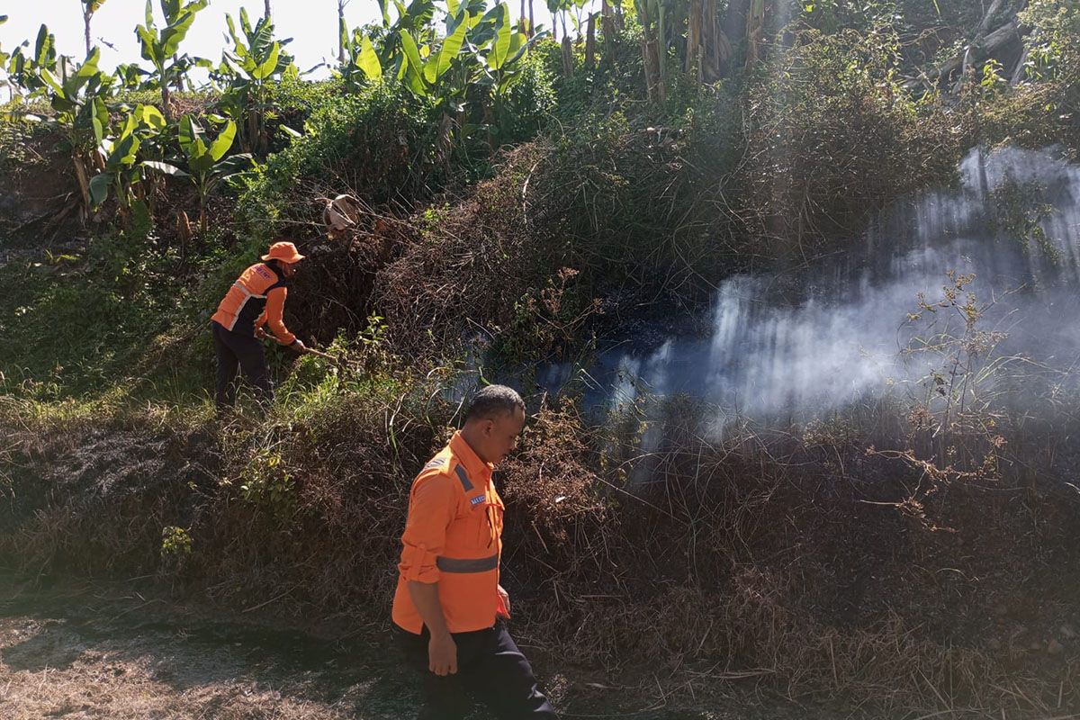 Masyarakat jangan bakar sampah dekat jalur rel