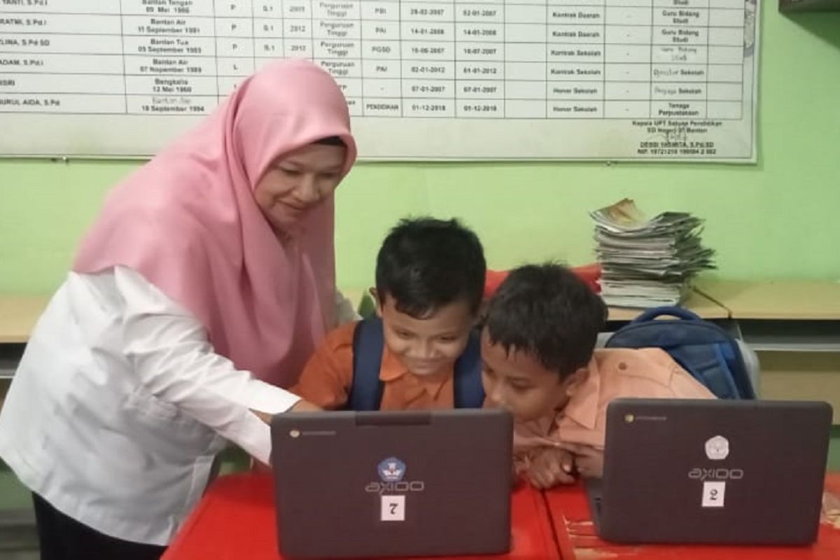 Meningkatkan minat baca murid SDN 27 Bantan dengan SGM-Legit