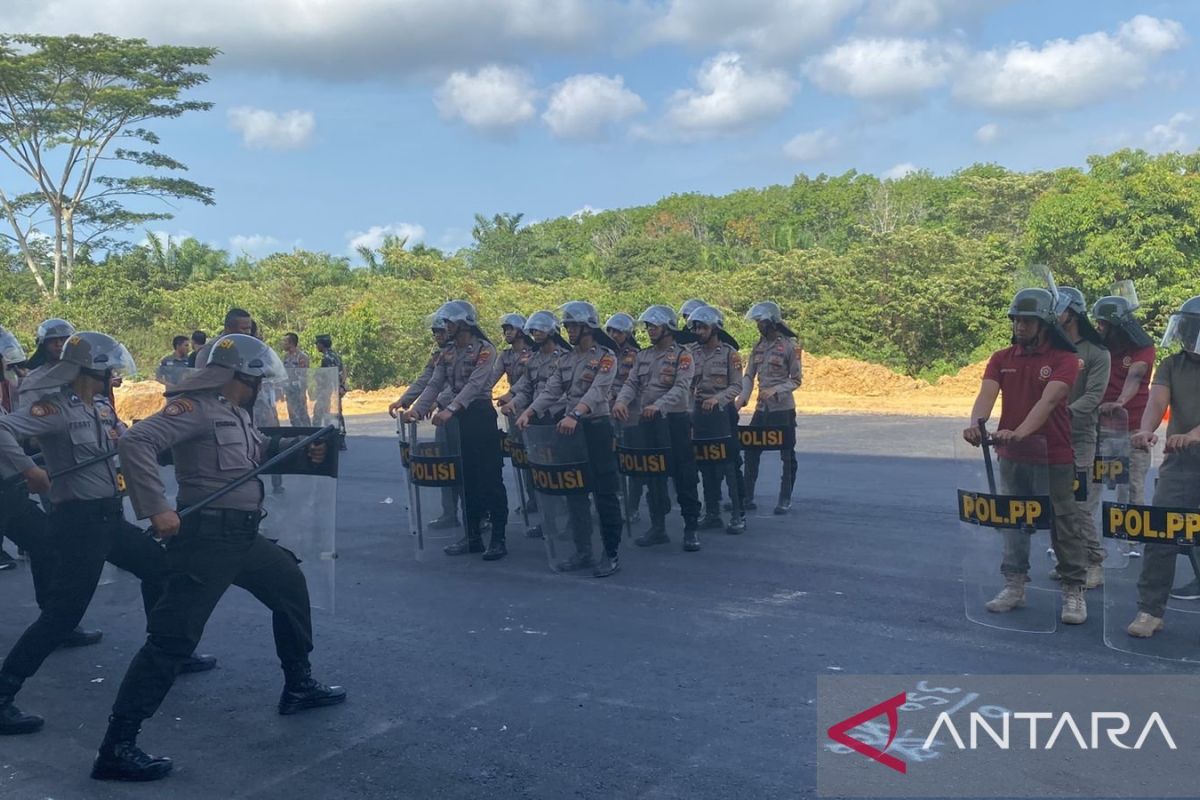 Polres Bangka Barat gelar simulasi pengendalian massa