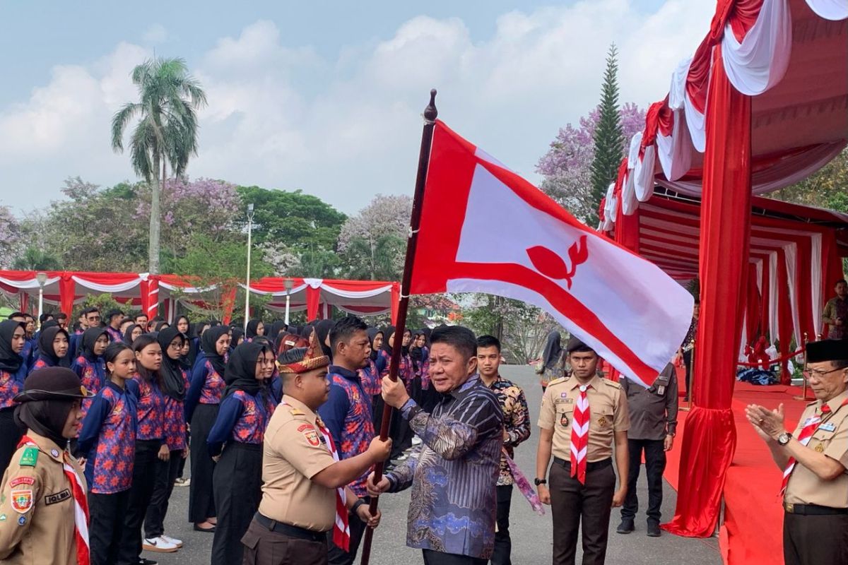 Gubernur Sumsel lepas peserta  Raimuna Nasional XII dan tim kesenian