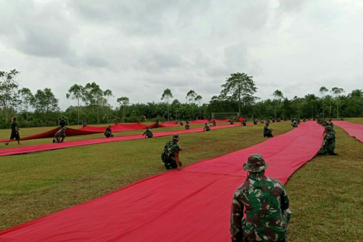 TNI kibarkan Merah Putih 110 X 48 meter di IKN