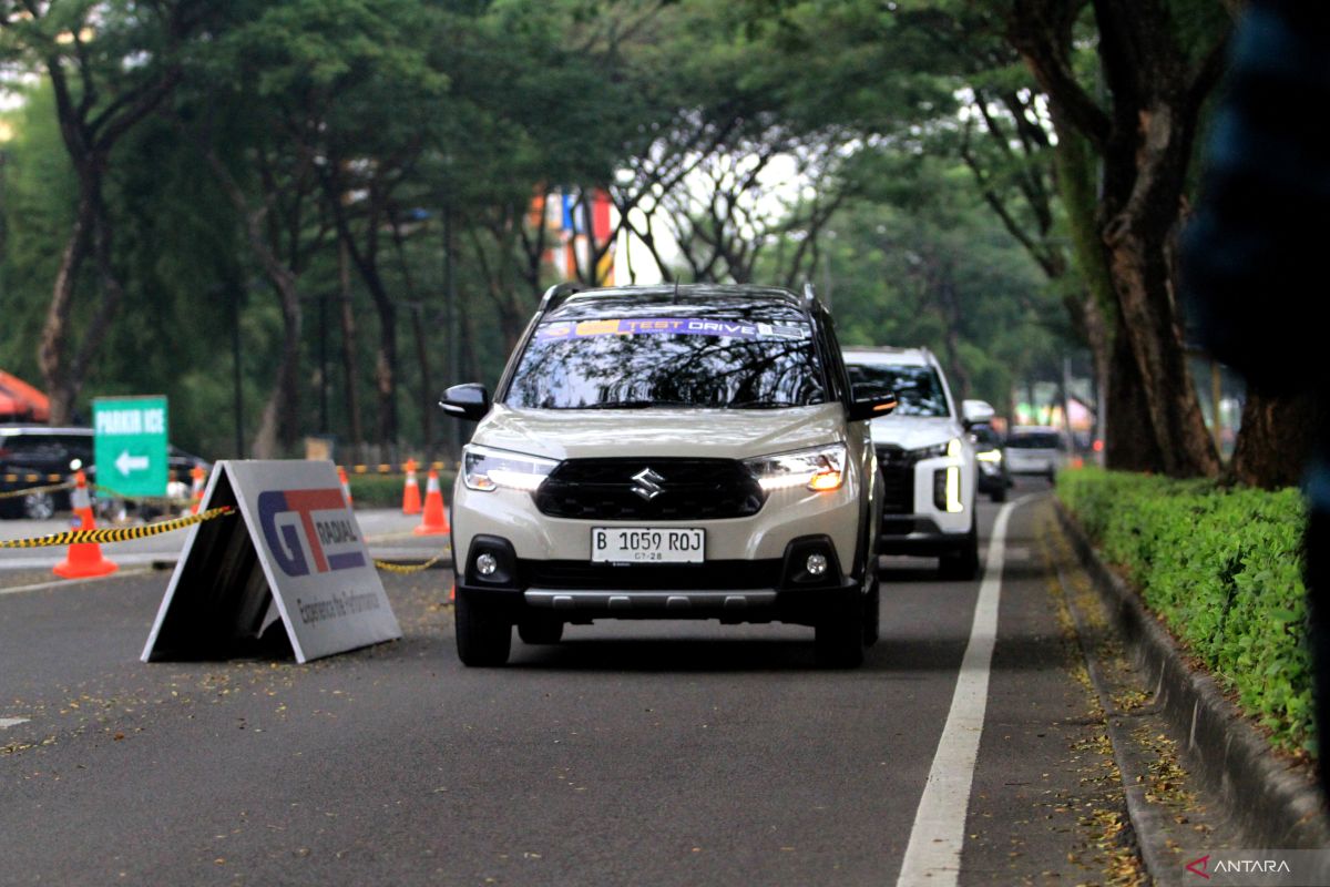 Mobil hybrid Suzuki, ini keunggulannya