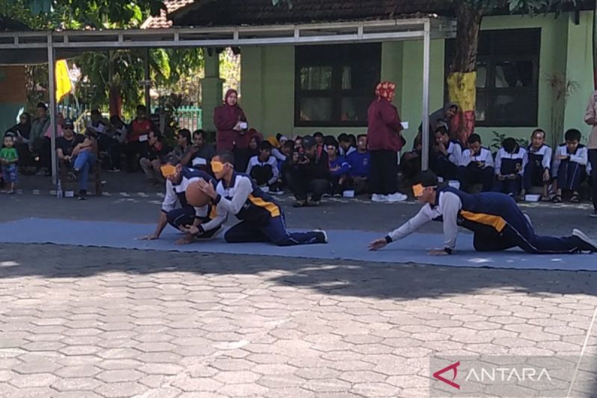 Penyandang disabilitas di Keresidenan  Pati ikuti lomba "goalball"