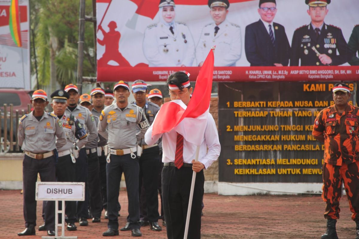 Tersangka pengalungan bendera Merah Putih di anjing di Bengkalis bebas