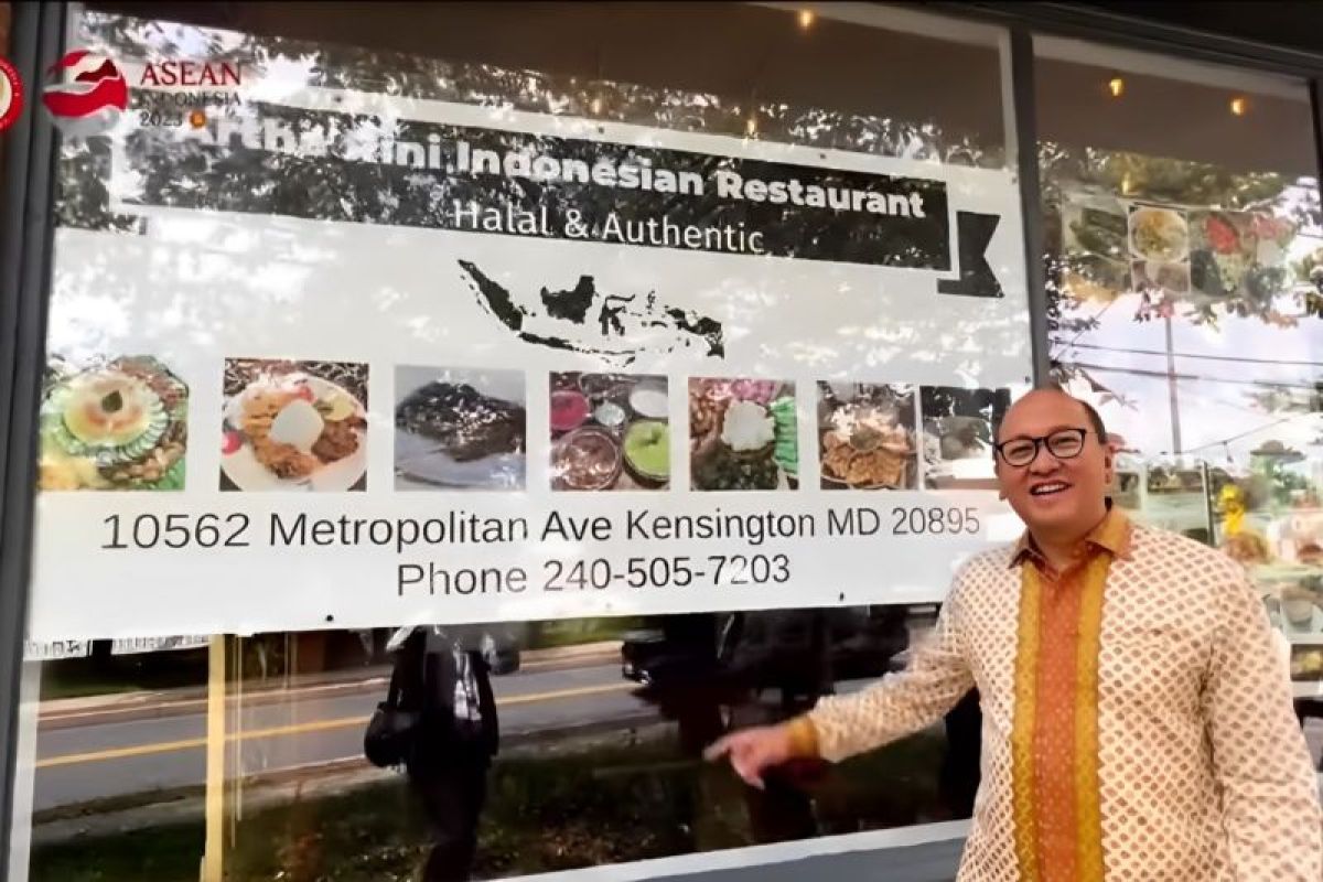 Dubes Rosan resmikan Restoran Indonesia di Kensington AS ||