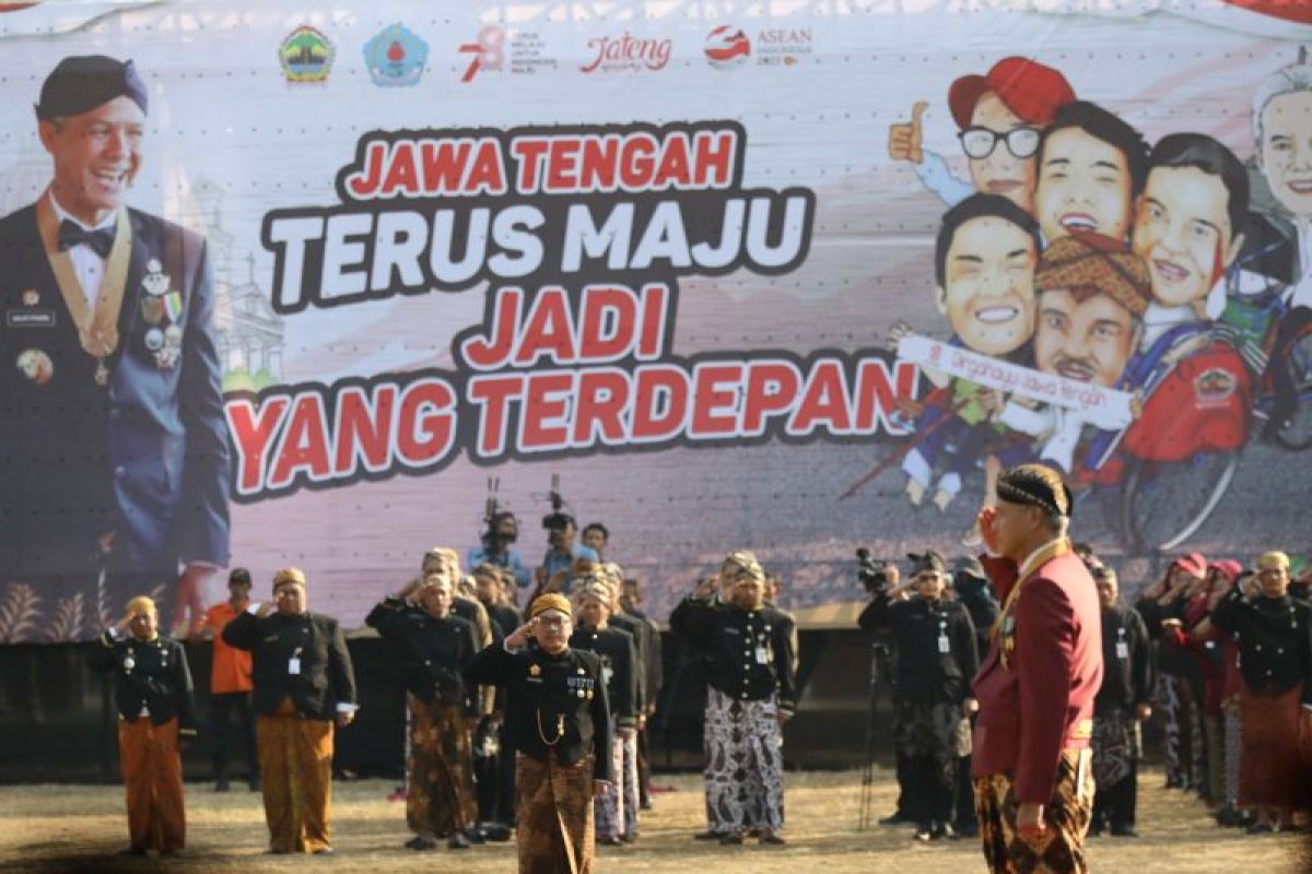 Di Brebes, Ganjar luruskan sejarah HUT Provinsi Jateng