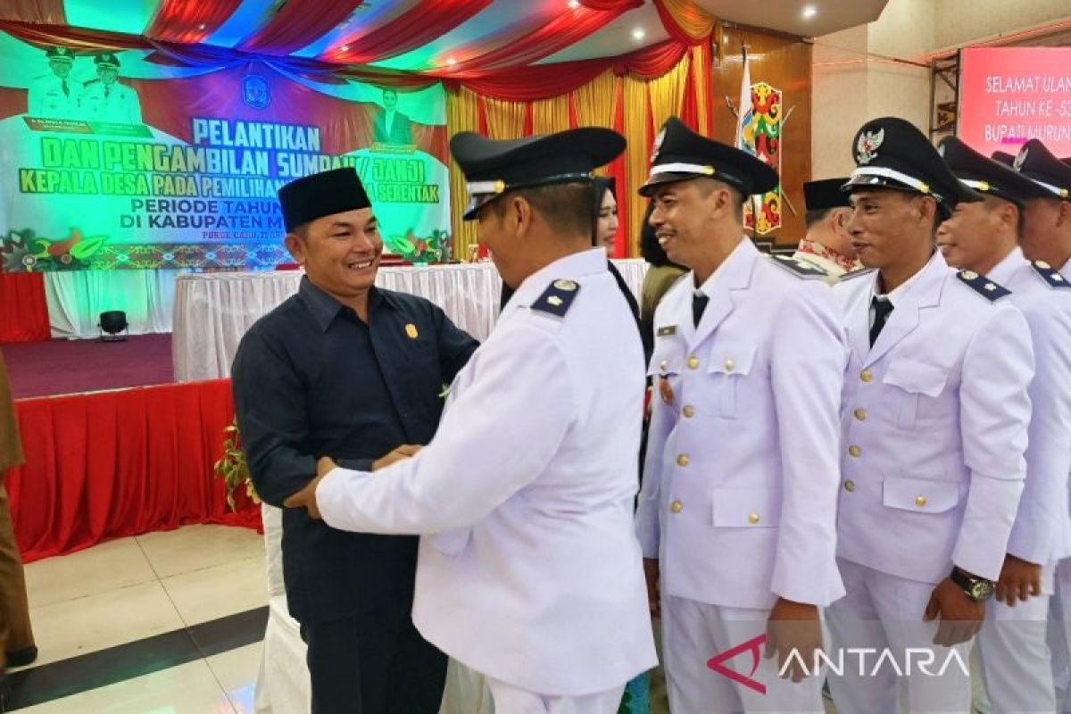 Usai dilantik, DPRD Murung Raya harapkan 34 kades optimal jalankan program pembangunan