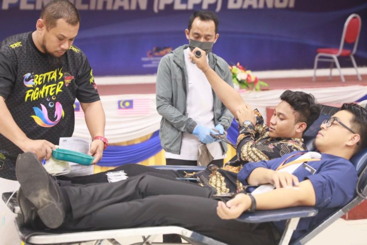 Mahasiswa MBA GSB-UKM gelar donor darah Bulan Kemerdekaan RI-Malaysia