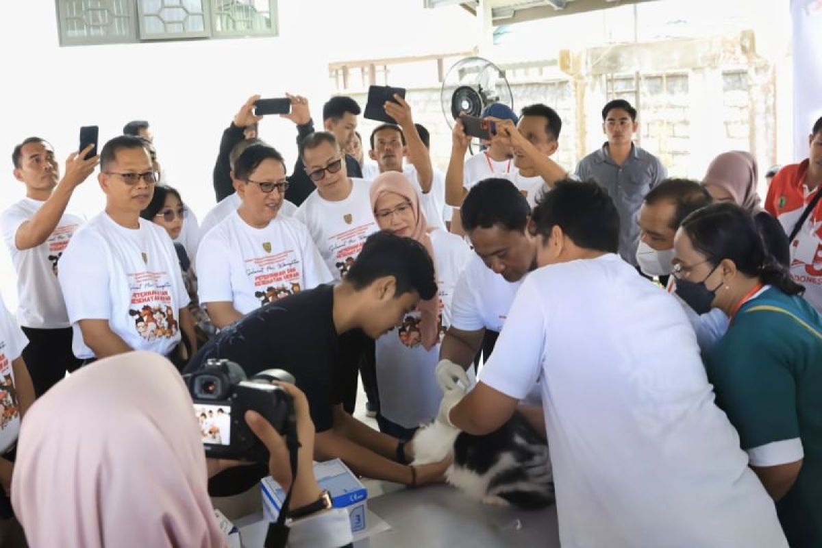 Peringati Hari Peternakan dan Kesehatan Hewan, Pemprov Kalteng laksanakan vaksinasi rabies