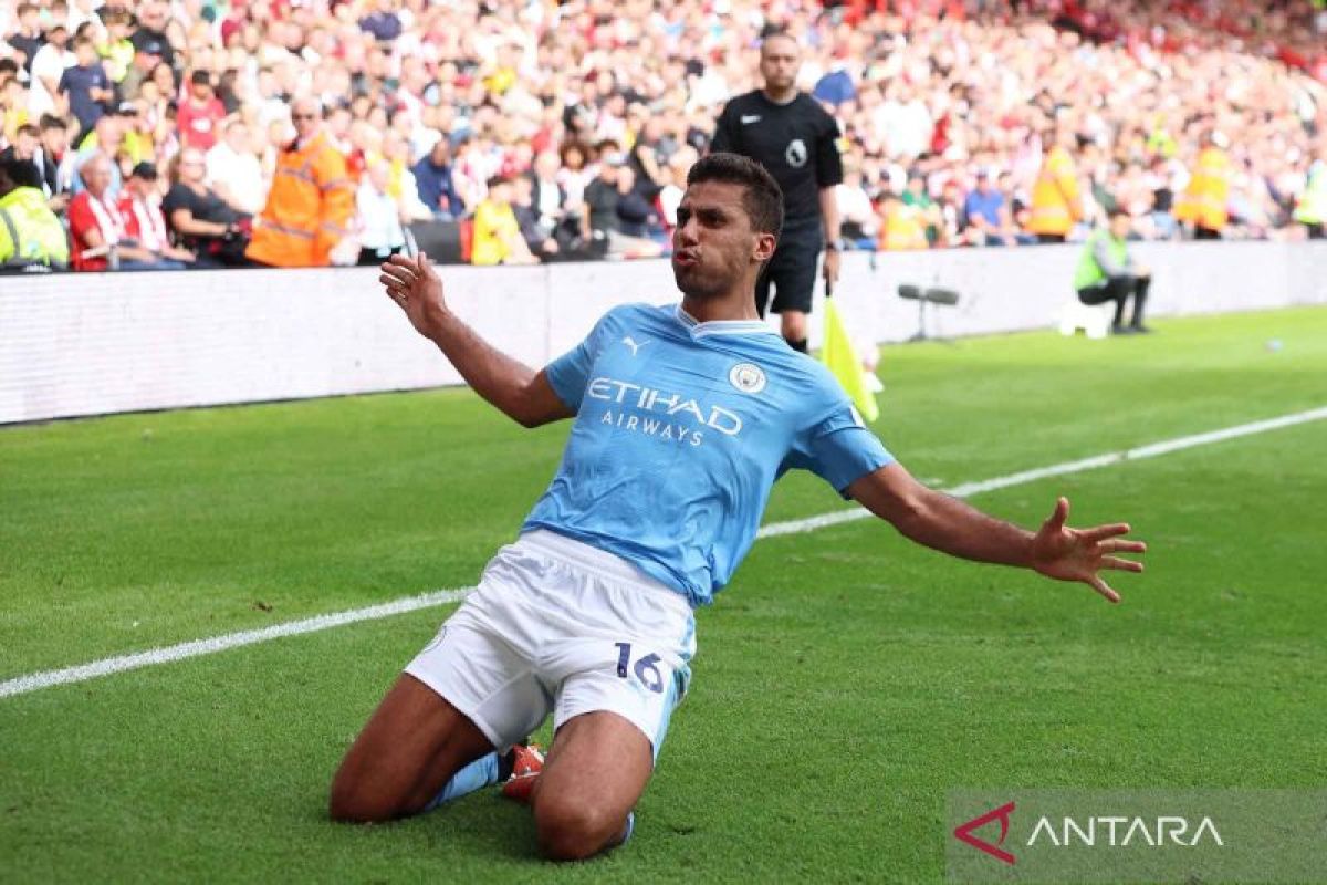 Pemain Manchester City Rodri dinobatkan pemain terbaik 2024