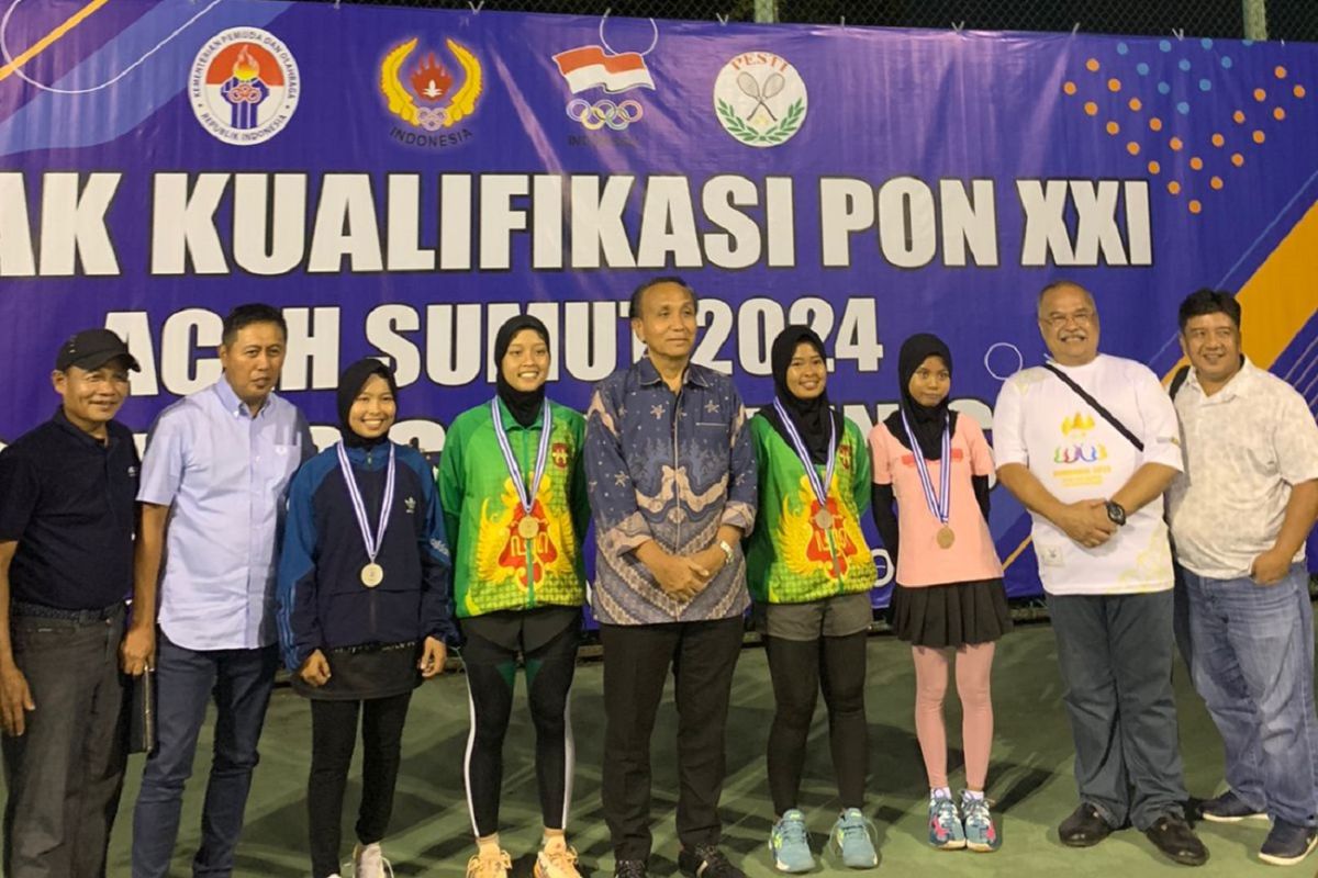 Raih perak soft tennis Pra PON, atlet binaan Semen Padang lolos PON XXI