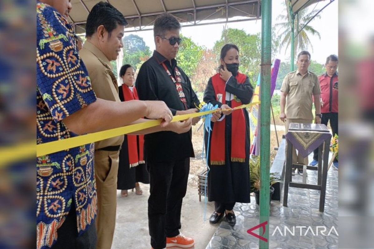 Bupati Bartim harapkan makam misionaris Ernst Wilhelm Feige menjadi situs bersejarah