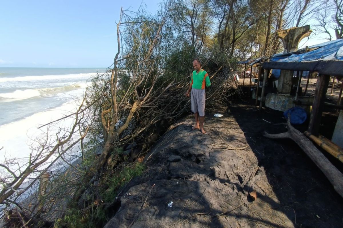 Pemkab Kulon Progo-BBWS Serayu Opak tangani abrasi Pantai Glagah-Congot