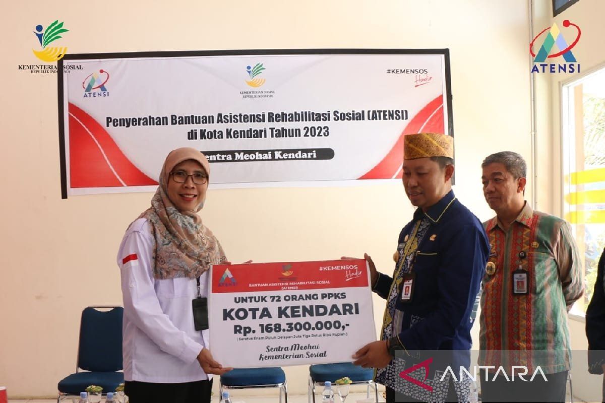 Kemensos salurkan bantuan ATENSI Rp168 juta di Kendari