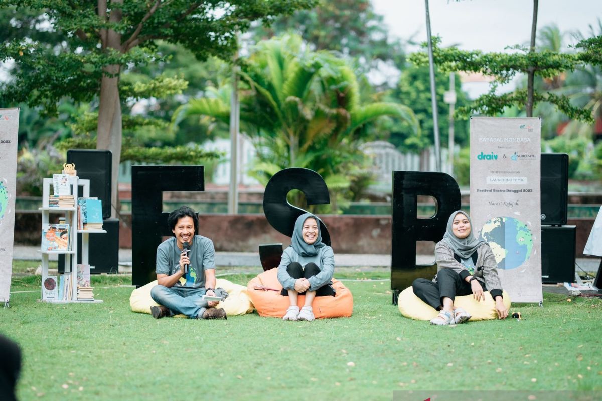 Dua Penulis ini akan hadir di Festival Sastra Banggai 2023