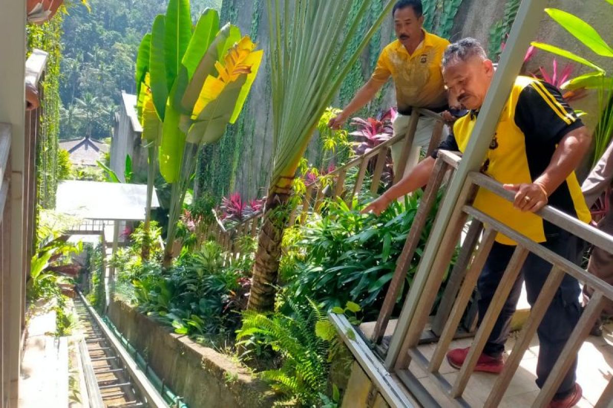 Tali lift Ayu Terra Resort Ubud putus, lima orang tewas