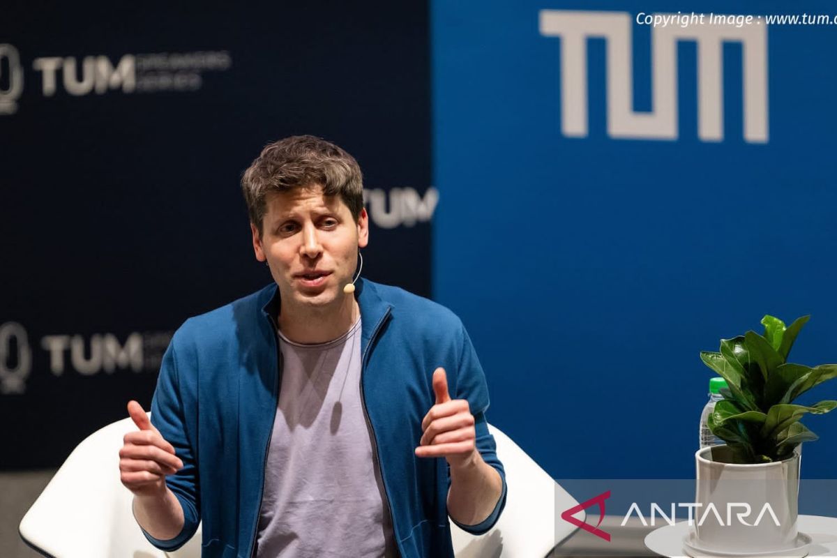 CEO OpenAI Samuel Altman dapat golden visa dari Imigrasi RI