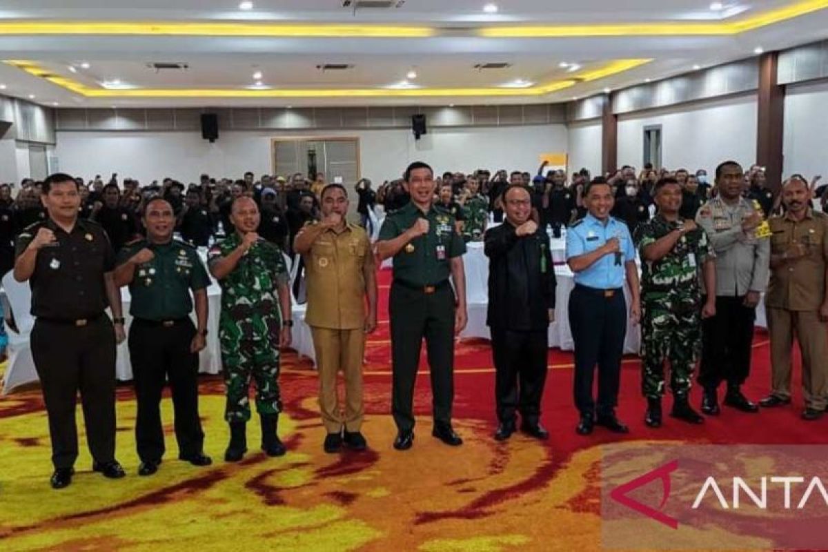 Kemenhan Sosialisasikan Bela Negara Bagi Perangkat Kampung Jayapura Antara News Papua 0825