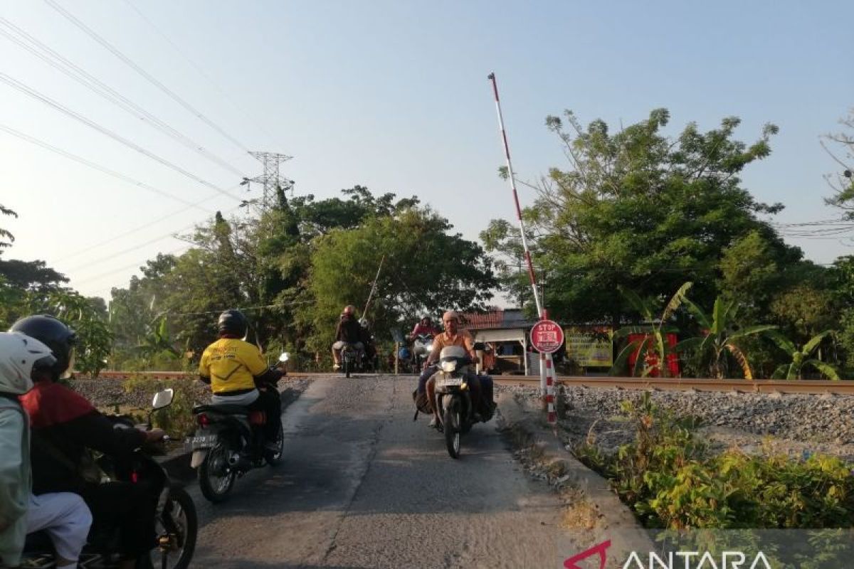 DPRD Kota Semarang soroti perlintasan sebidang KA tak berpalang