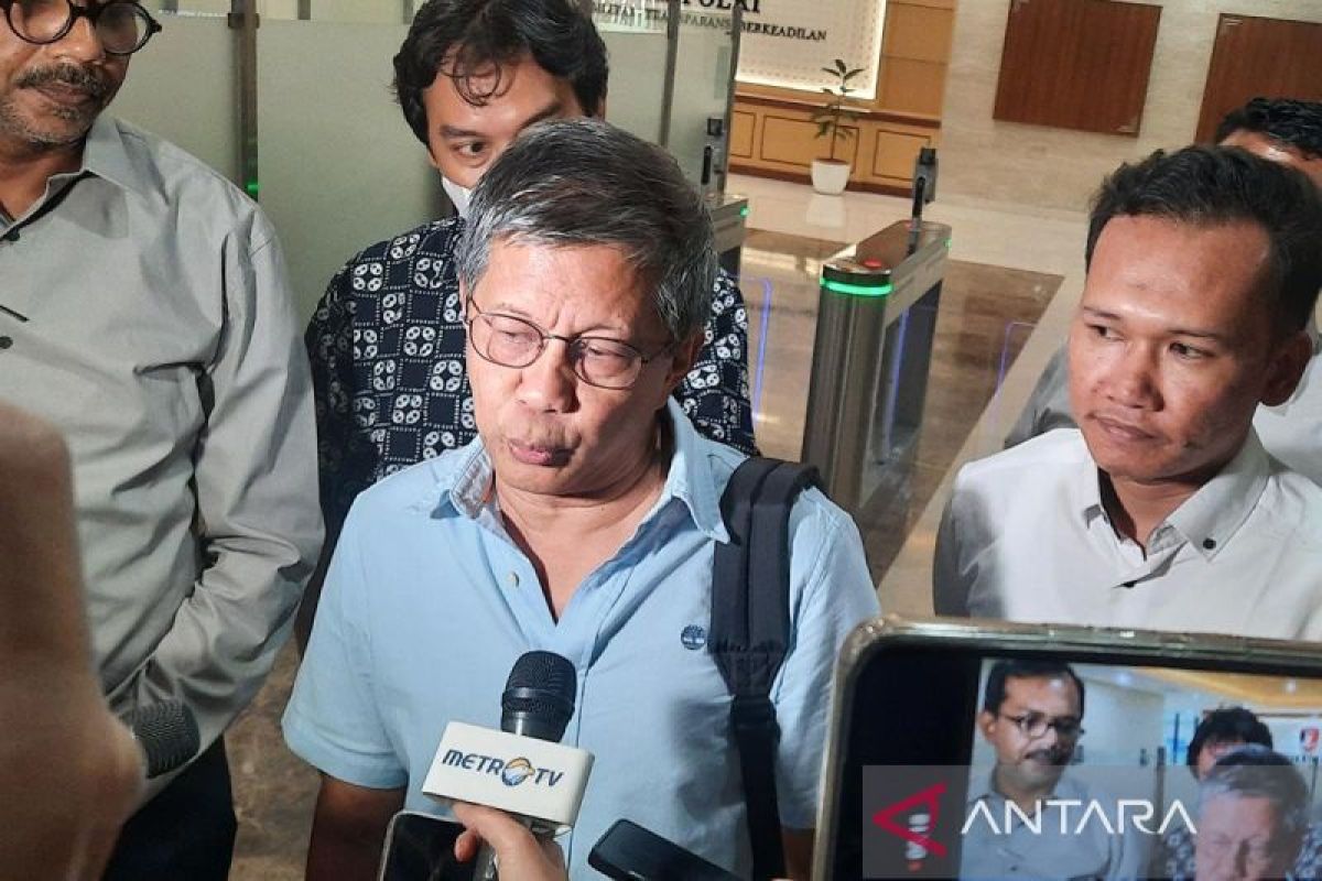 PDIP respons bacaleg labrak Rocky Gerung di Bareskrim Polri