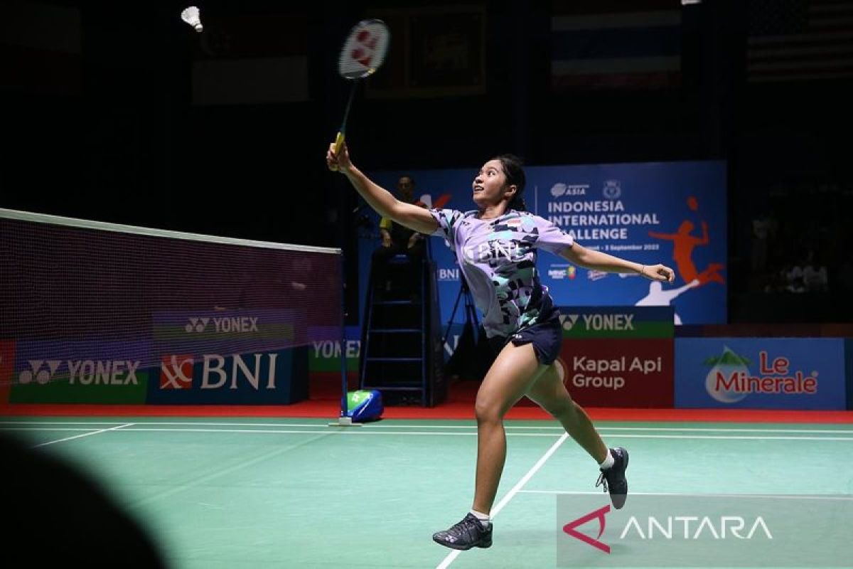 Taufik sebut Ester pebulu tangkis masa depan Indonesia